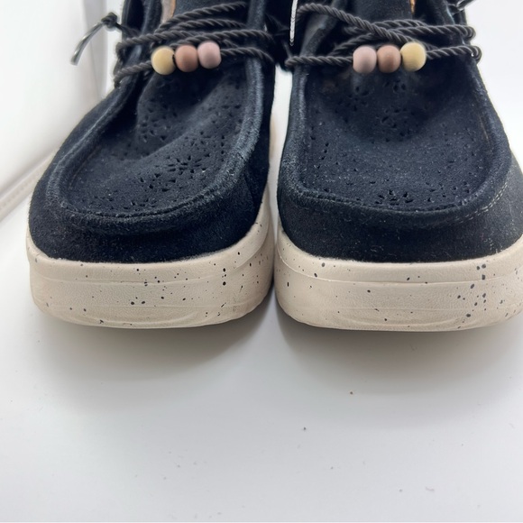 Hey Dude Womens Wendy Peak Fold Boot 7 Black Suede Beads Platform Perforated - Picture 7 of 11
